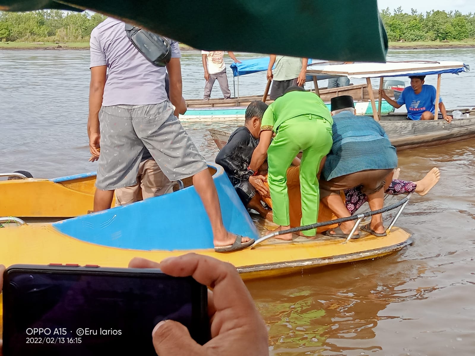 6 Penumpang Perahu Pompong Tewas Tenggelam di Perairan Teluk Meranti