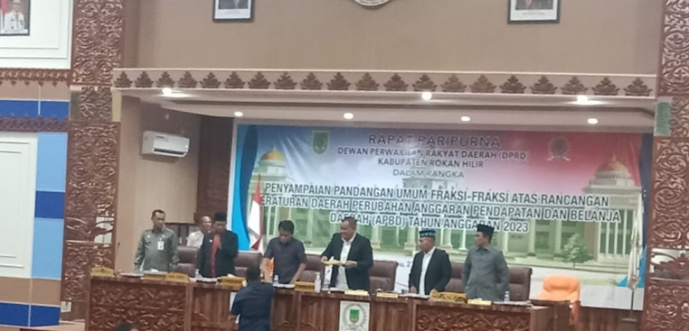 Tanggapan Wabup Rohil Tentang Pandangan Umum Fraksi Fraksi Terhadap RAPBD T.A 2023