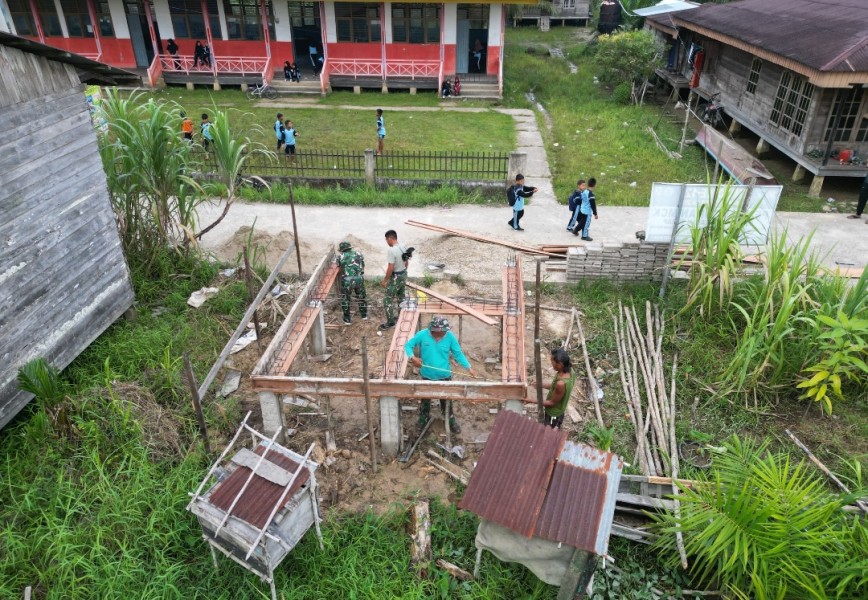 Hari Ketiga TMMD KE-129 di Pangkalan Terap, Progress Pembangunan  MCK  di Dusun 3 Capai 17 Persen