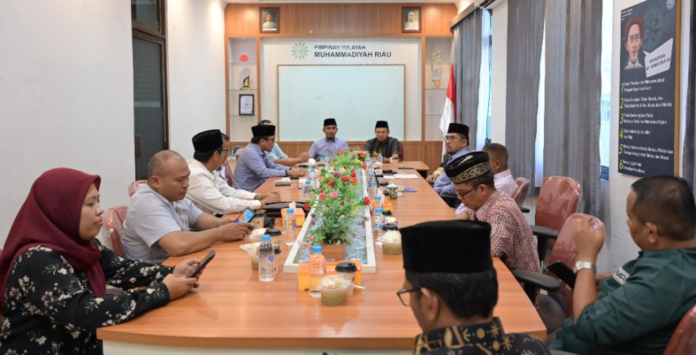 Cagubri Abdul Wahid Sambangi Kantor PW. Muhammadiyah, Apakah ini tanda-tanda Dukungan ?