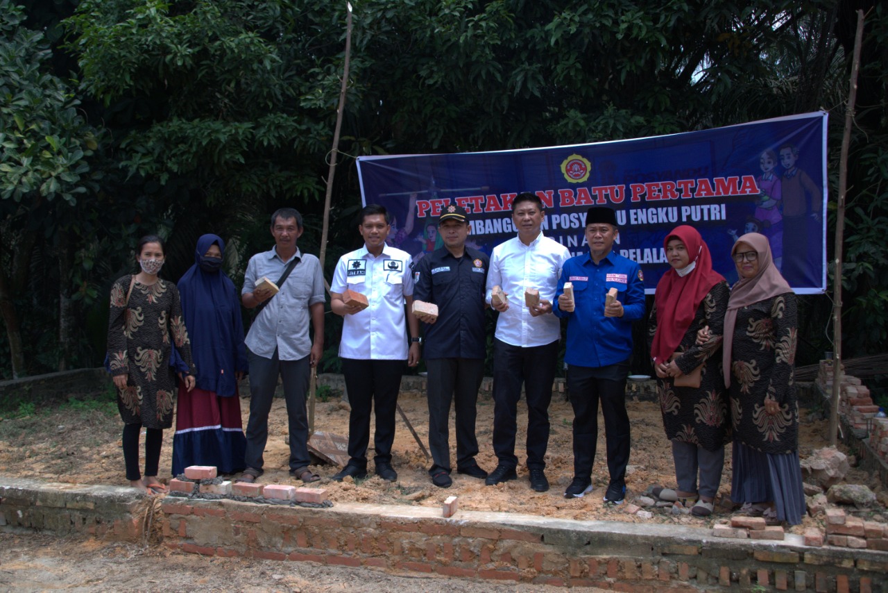 Pembangunan Gedung Posyandu Diinisiasi Karang Taruna Pelalawan, Warga Kerinci: Alhamdulilah