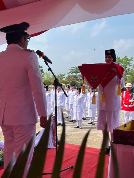 Bupati Zukri Pimpin Upacara HUT RI ke-81, Ajak Masyarakat Isi Kemerdekaan dengan Kerja Nyata dan Inovasi