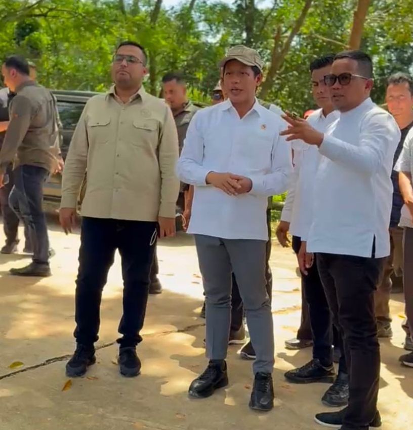 Menteri LHK Tinjau TPA Desa Kemang, Bupati H Zukri Minta Dukungan Pemerintah Pusat dan Komisi XII DPR RI
