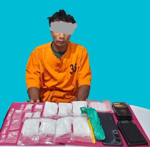 Digerebek Tengah Malam, Pengedar Sabu Setengah Kilogram di Pangkalan Kuras Dibekuk Polres Pelalawan