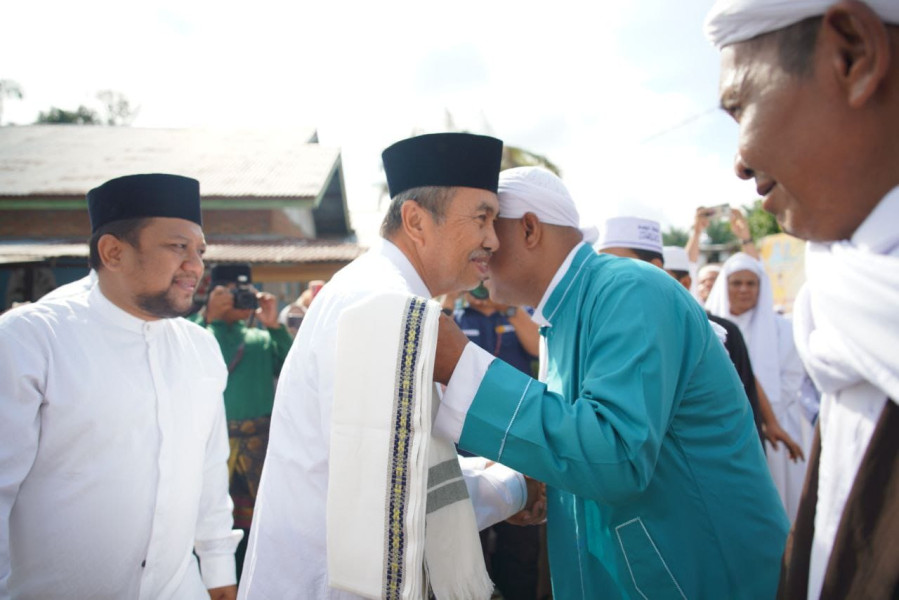 Gubernur Syamsuar Hadiri Haul Allah Yarham Syekh Ma'sum Tambusai ke-62 di Desa Sungai Kumango