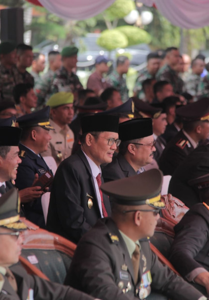 Bupati Pelalawan Hadiri HUT TNI Ke-79