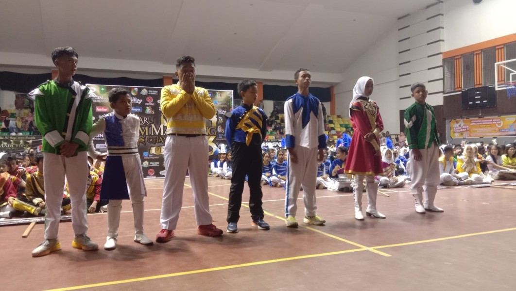 SMPN 5 Langgam Harumkan Nama Pelalawan, Berturut-turut Juara 1 Mayoret Piala Gubernur Riau