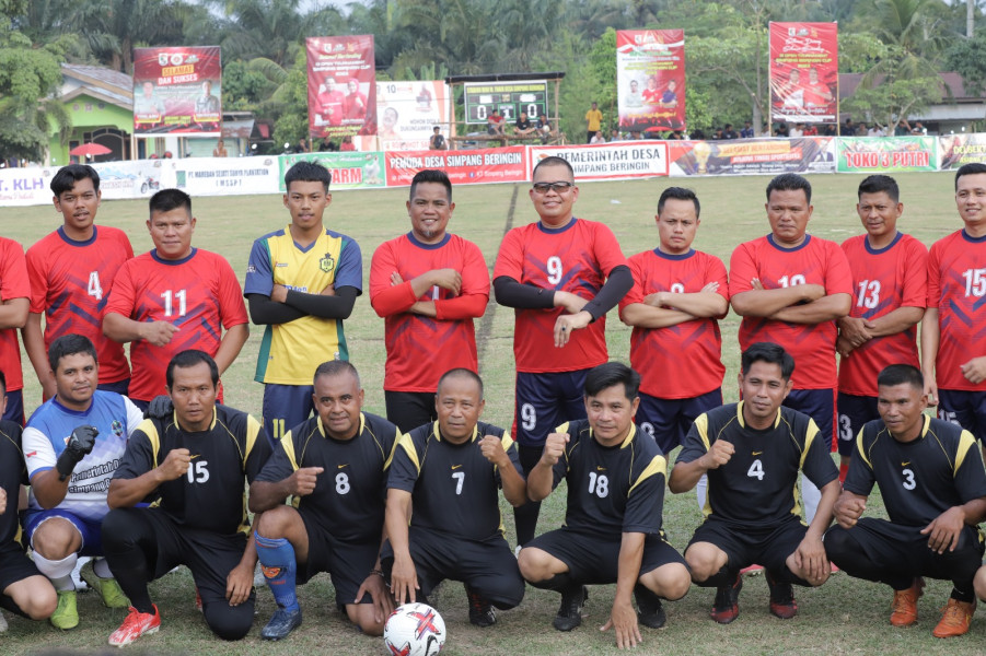 Meriah Pembukaan Turnamen Simpang Beringin Cup, Bupati H Zukri: Harap Junjung Sportifitas