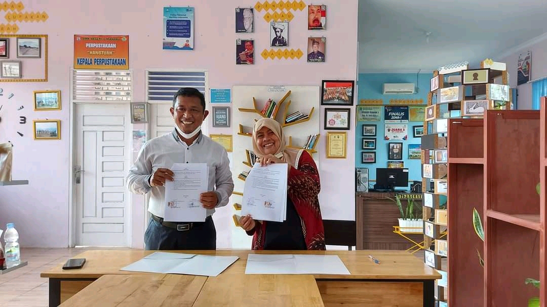 Kembangkan Perpustakaan Bono, SMKN 1 Pangkalan Kerinci MoU dengan SMKN 3 Mandau Duri