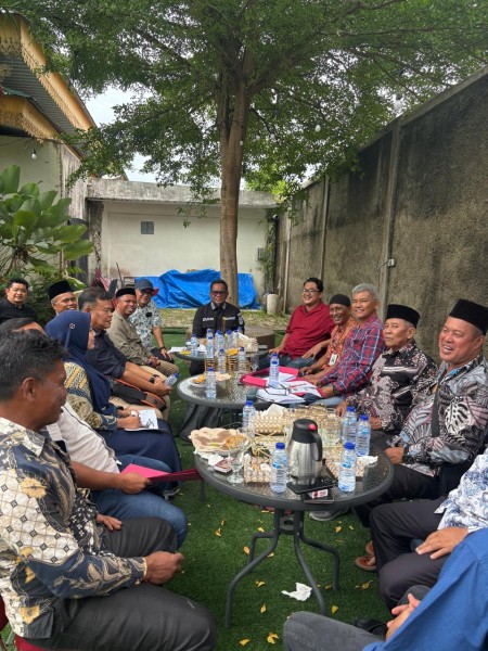 Bupati Pelalawan Diskusi Bersama NGO dan Tiga Desa Bahas Penyelesaian Konflik Sosial dengan APRIL Group