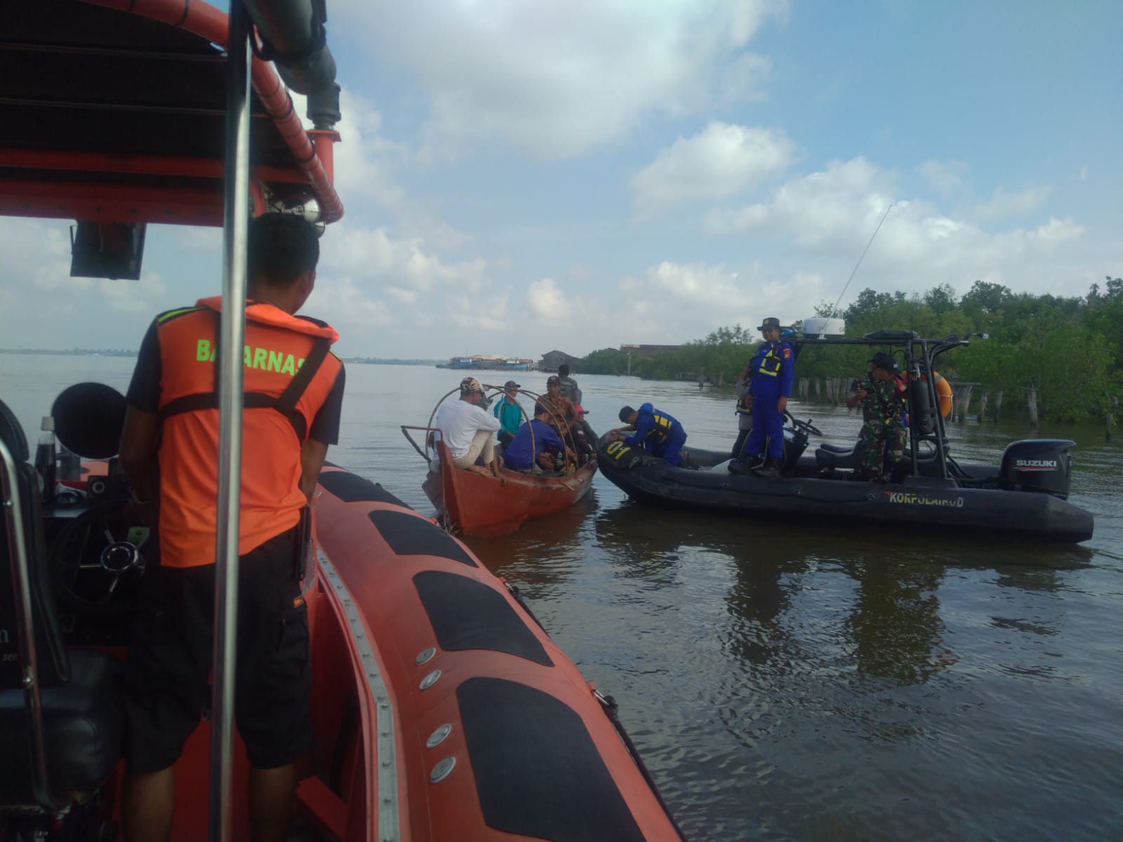 Kapal Pompong Pengangkut Besi Tua Diduga Tenggelam di Perairan Desa Sungai Niur