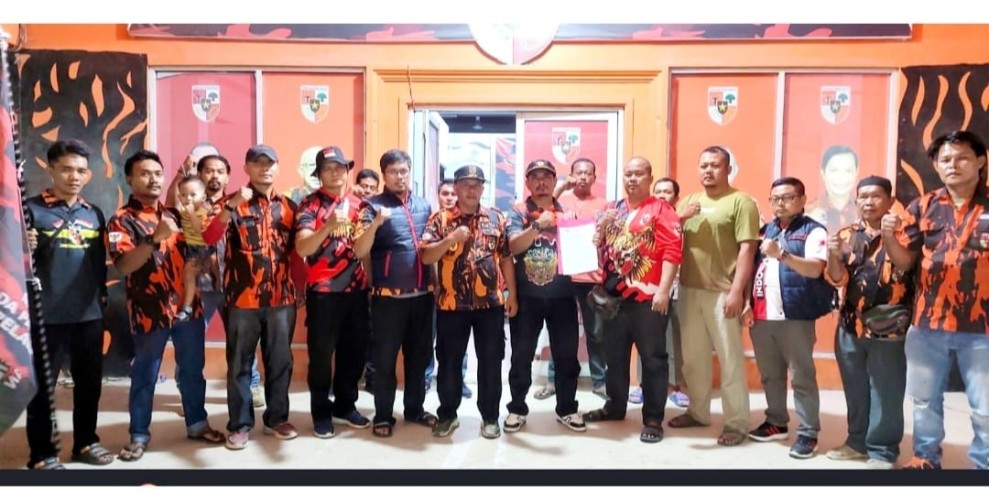 MPC Pemuda Pancasila Pelalawan Serahkan SK Komando Inti Mahatidana, D. Manik Resmi Jabat Dankoti