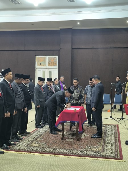 Wakil Bupati Pelalawan Lantik 9 Pejabat Administrator dan Pengawas