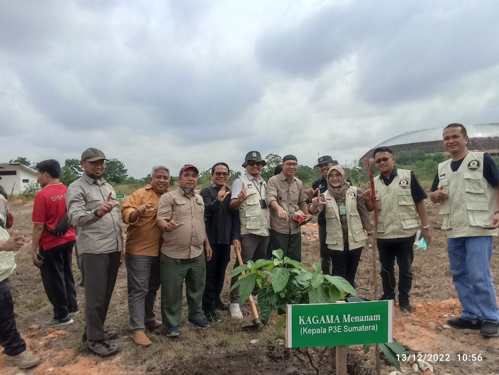 KAGAMA Riau Menanam Pohon untuk Kebaikan