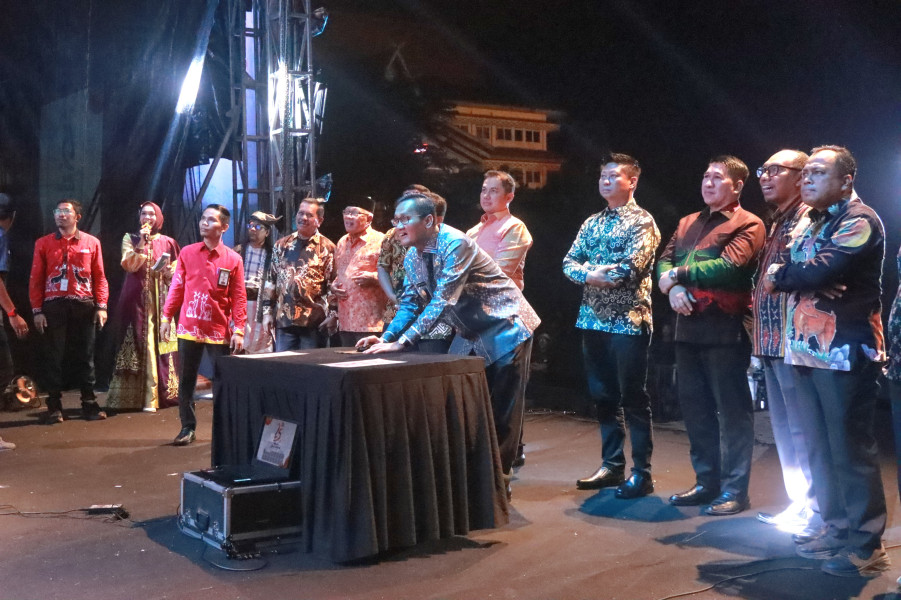 Investasi Tertinggi di Riau, Pelalawan Serap Tenaga Kerja Lokal 22.513 Orang