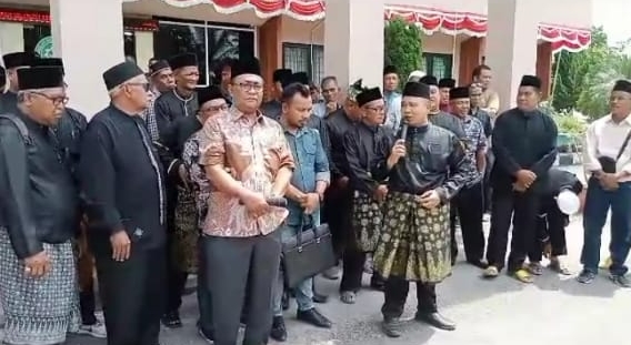 Datangi Pengadilan Negeri Pelalawan, Batin Geringging: PT MUP Berikan Hak Masyarakat 20 Persen