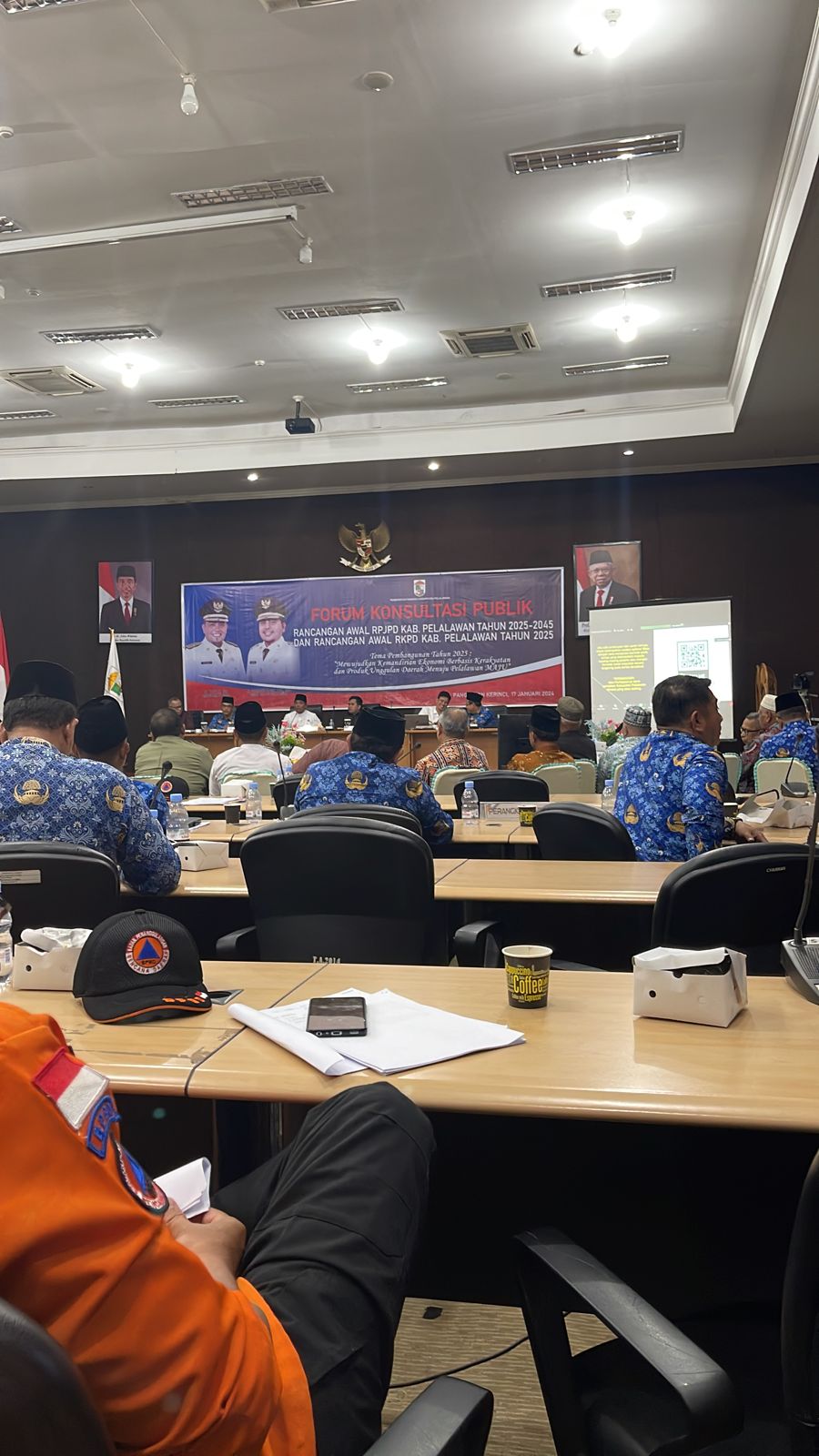 Dihadiri Tokoh Pendiri Pelalawan, Bupati H. Zukri Minta Saran dan Masukan Pada Forum Konsultasi Publik