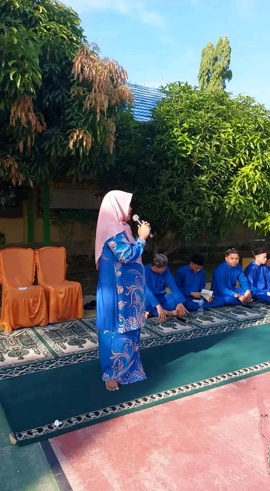 SMKN 1 Pangkalan Kerinci Gelar Upacara Hardiknas Bertema 