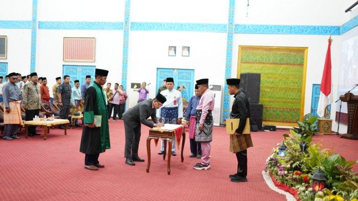 Bupati Zukri Lantik Abdul Karim Sebagai Sekdakab Pelalawan