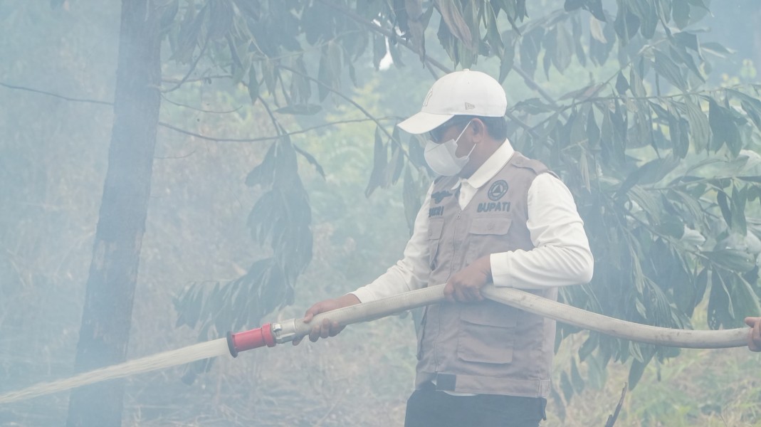 Bupati Terbitkan SE sebagai Ikhtiar Spiritual Hadapi Bencana Asap
