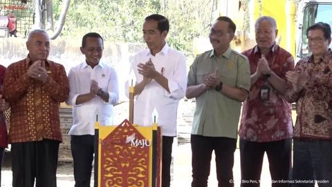 Jokowi Menghadiri Pengumuman Investasi 10 Perusahaan Indonesia Di IKN