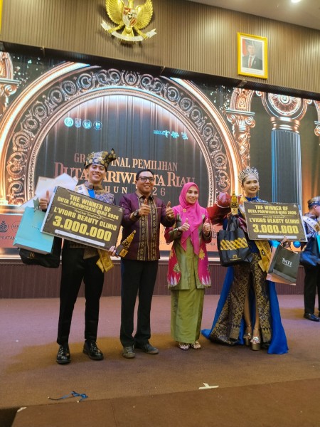 Wahyu Trinanda Puteri Dinobatkan sebagai Duta Pariwisata Riau 2026, Harumkan Nama Pelalawan