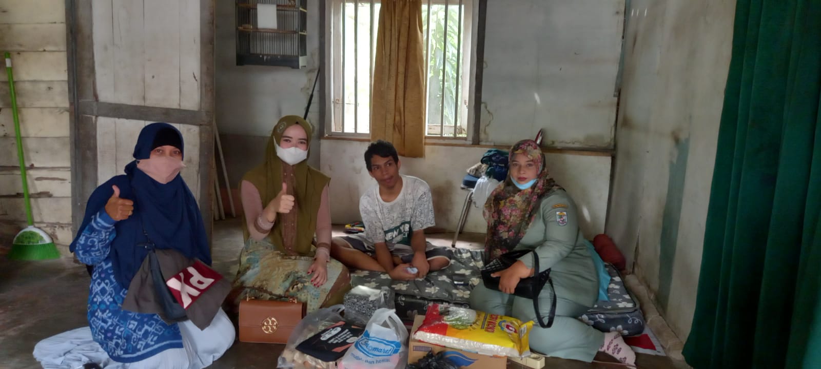 Remaja Disabilitas Ramadoni Mendapatkan Perhatian Ketua TP PKK Kabupaten Pelalawan