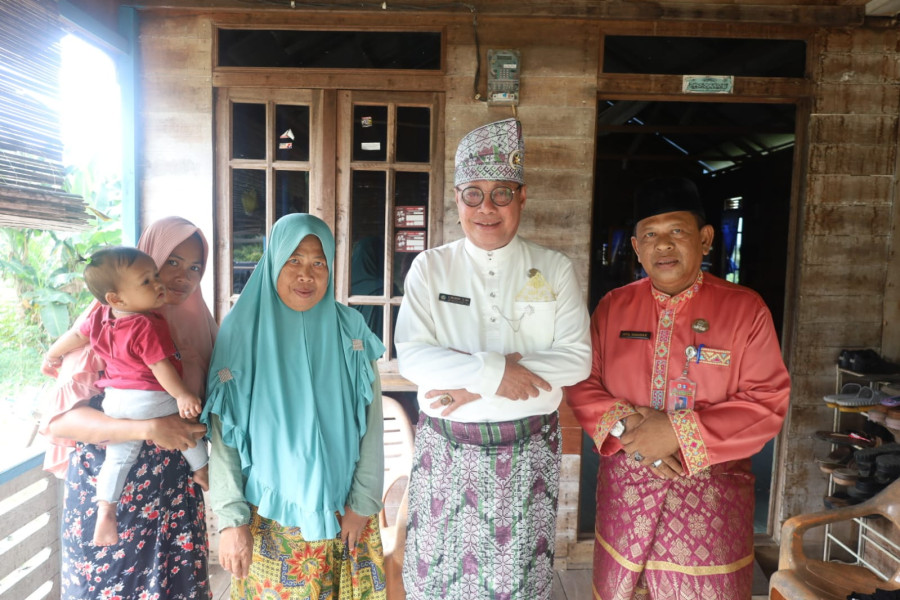 Tinjau Anak Putus Sekolah, Kadisbud Pelalawan H. Abu Bakar Carikan Solusi Agar Siswa Bisa Sekolah Kembali