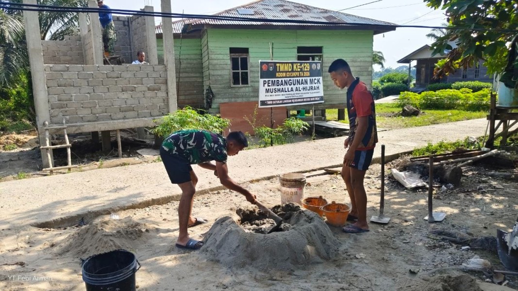 Tingkatkan Sanitasi Rumah Ibadah, Pembangunan MCK Mushalla Al-Hijrah Pangkalan Terap Capai 58 Persen