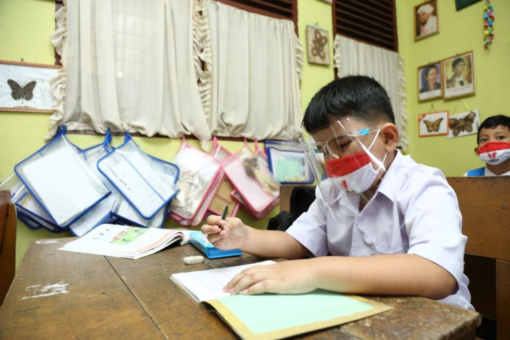 Momen Hari Guru Nasional 2021 Tingkatkan Mutu Pendidikan