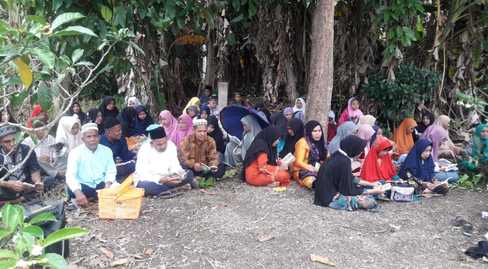 Sambut Ramadhan, Bersamo Ziarahi Kubur