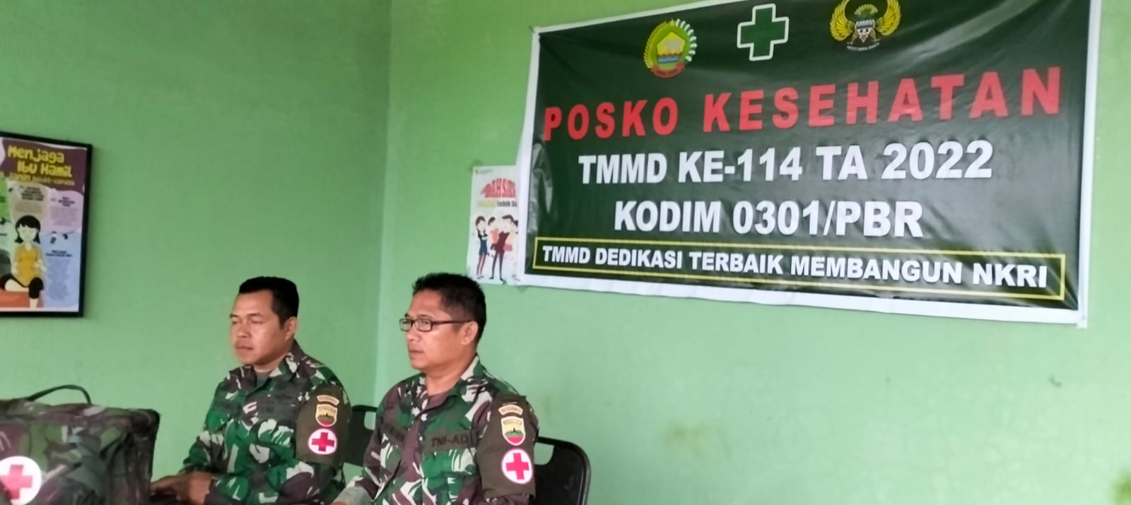 Timkes Satgas TMMD Berikan Pelayanan Berobat Gratis