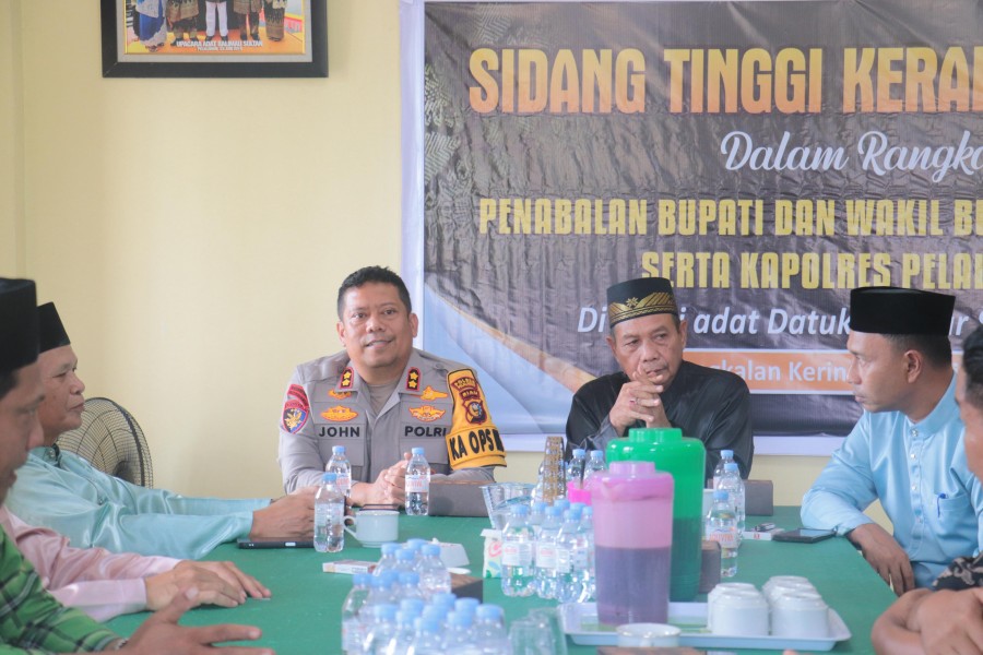 Gerak Cepat Kapolres Pelalawan yang Baru, AKBP John Letedara SIK Silaturahmi Ke LAMR Kabupaten Pelalawan