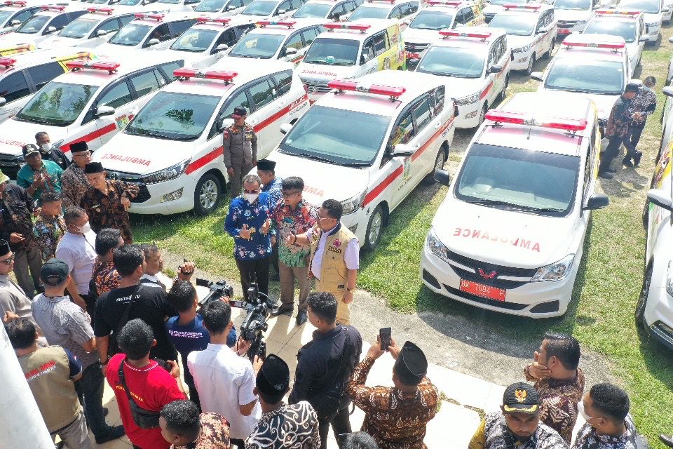 Kampar Pecahkan Rekor MURI Ambulans Terbanyak di Indonesia