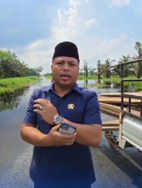 Janji Bantu Bersihkan Kanal Atasi Banjir, Asnol Minta Mabrur RAPP dan Kadis PUPR Tidak Berbohong