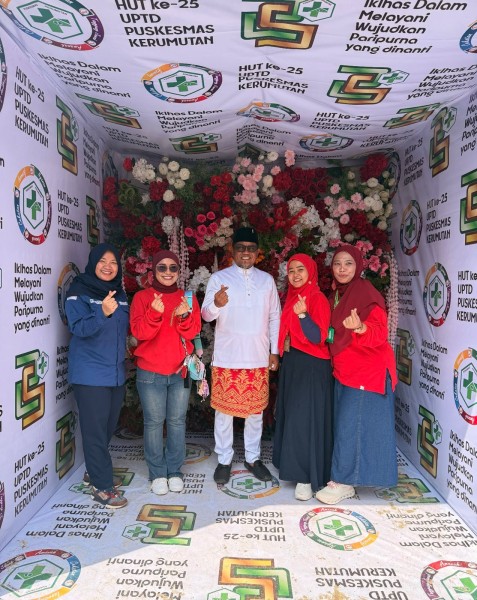HUT ke-25 Puskesmas Kerumutan Semakin Meriah, RS Medicare Sorek Hadirkan Dokter Spesialis Anak untuk Pengobatan Gratis