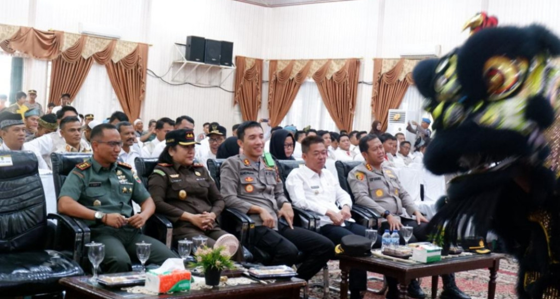 Secara Virtual Zoom Bupati Afrizal Sintong Hadir Launching Polisi RW