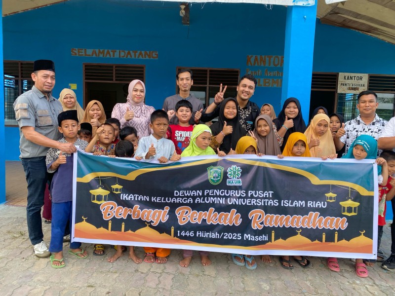 Berbagi Keberkahan Bulan Ramadhan, Pengurus IKA UIR Santuni Anak Yatim Piatu