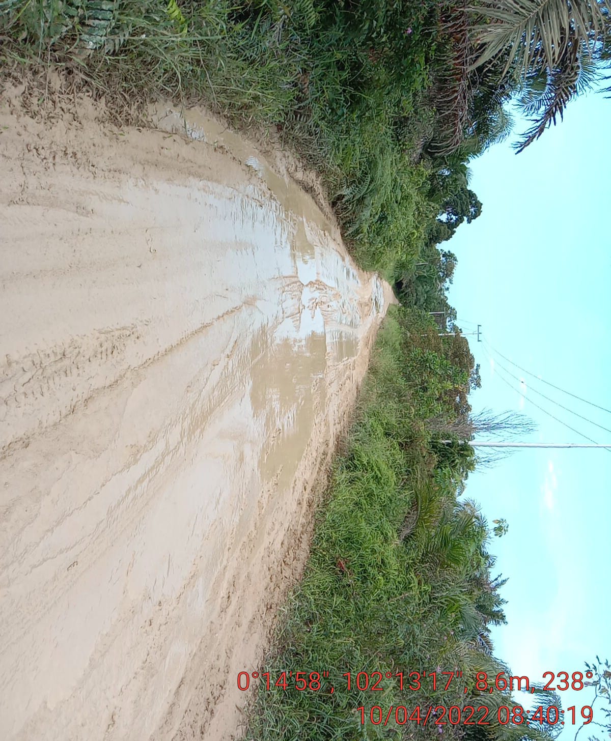 Jalan Utama Desa Ransang Menuju Ibukota Pelalawan Rusak, Becek dan Berlumpur