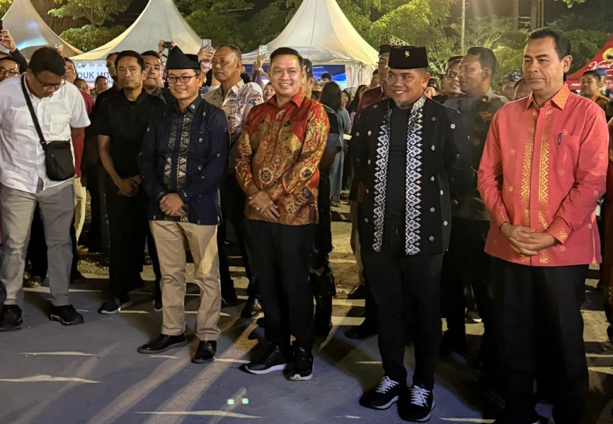 Meriah, Pekan Seni Budaya 2025 Riau Kompleks Dibuka Bupati dan Wakil Bupati Pelalawan