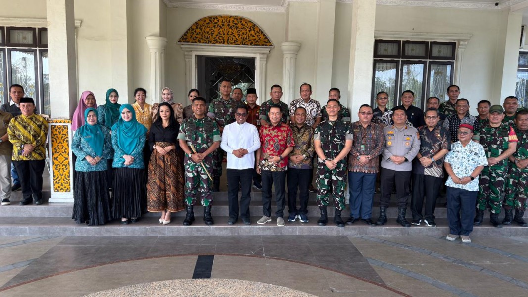 Bupati Zukri dan Danrem 031/Wira Bima Perkuat Sinergi, Bahas Pembangunan hingga Ketahanan Daerah