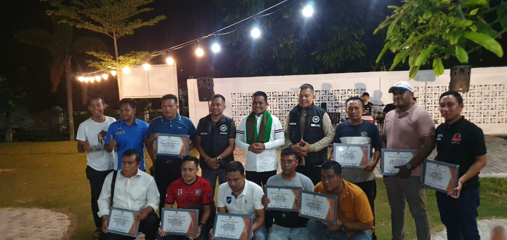 Dihadiri Kapolres dan Dandim KPR, Bupati H Zukri Resmi Tutup Malam Puncak HPN 2023