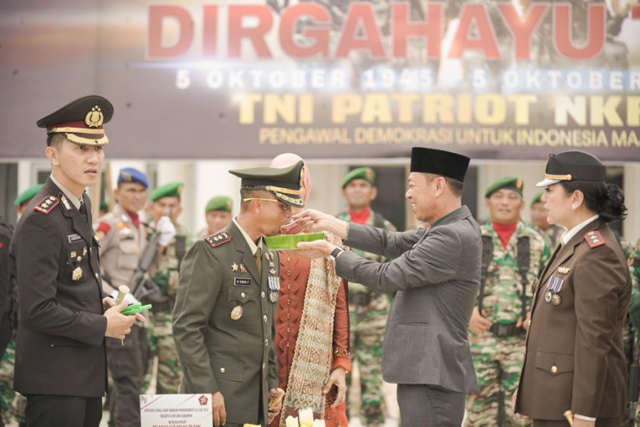 Turut Hadir Bupati Rohil dan Wabup Hadir Dalam HUT TNI Ke-78