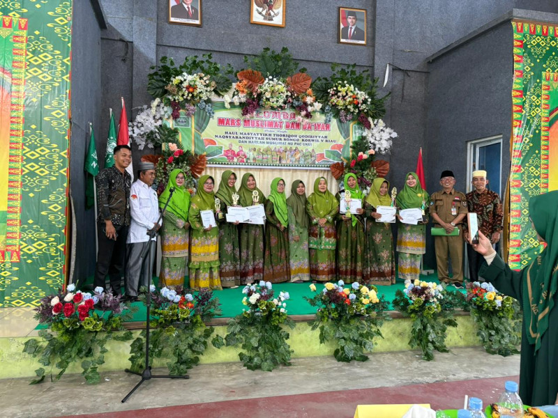 Semarak Harla Muslimat NU PAC, Camat Ukui Buka Lomba Qosidah Rebana diikuti Ratusan Emak-Emak