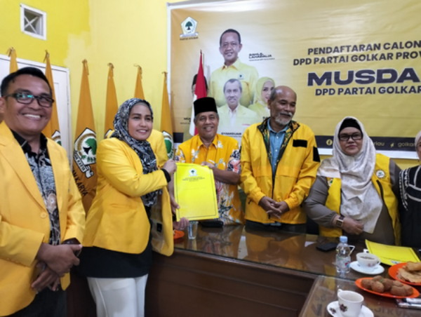 Karmila Sari Daftar Calon Ketua Golkar Riau