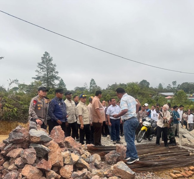 Kombes Pol Suwinto Dampingi Mendagri Tinjau Lokasi Bencana di Sumatera Utara