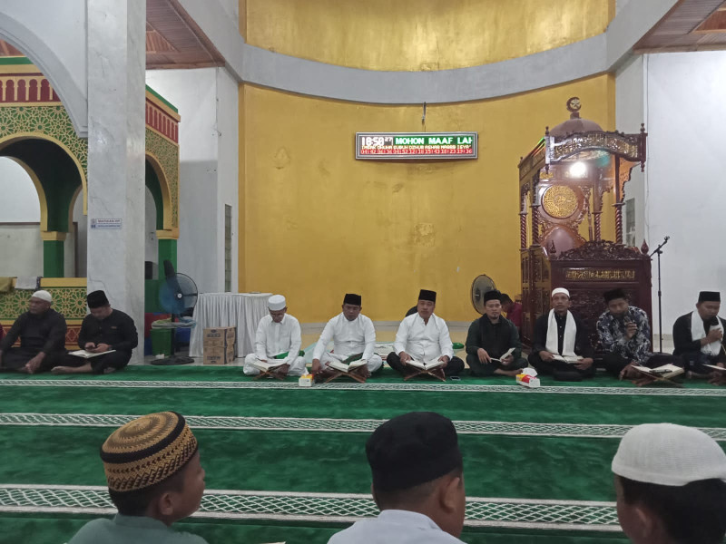 Ratusan Masyarakat Mengikuti Kegiatan Magrib Mengaji di Kelurahan Pangkalan Bunut