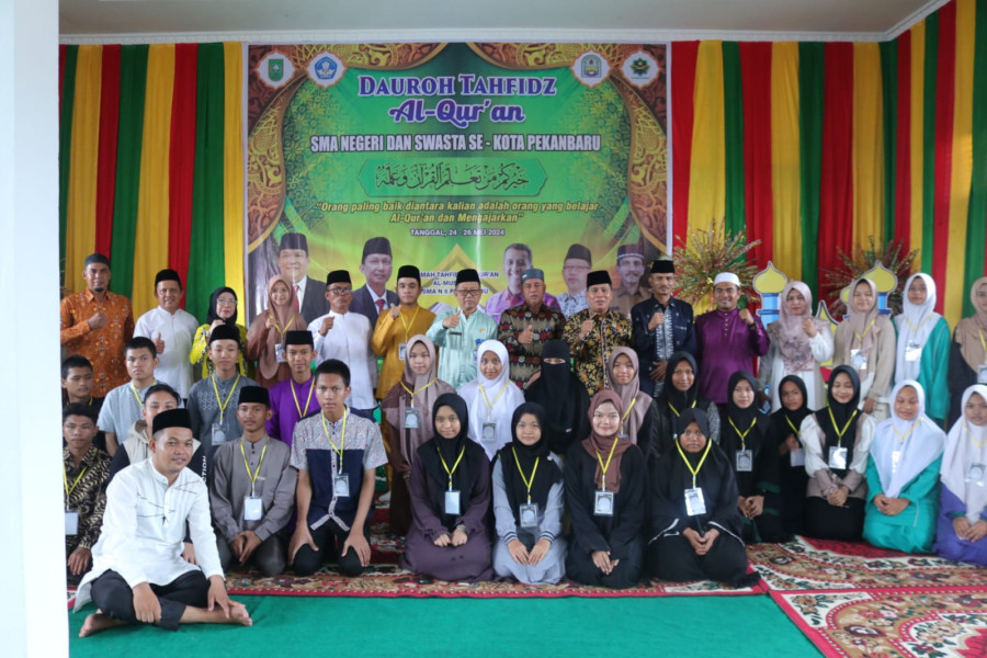 Sebanyak 51 Hafidz dan Hafidzah Mengikuti Dauroh Quran SMA di SMAN 6 Pekanbaru