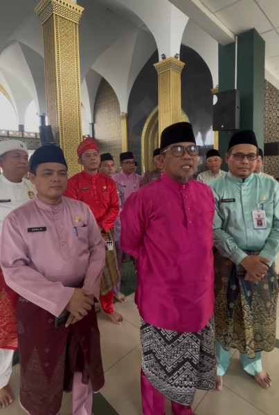 Pro-Kontra Salat Berjemaah ASN, Bupati Zukri: Yang Kami Bangun Adalah Disiplin dan Keberkahan